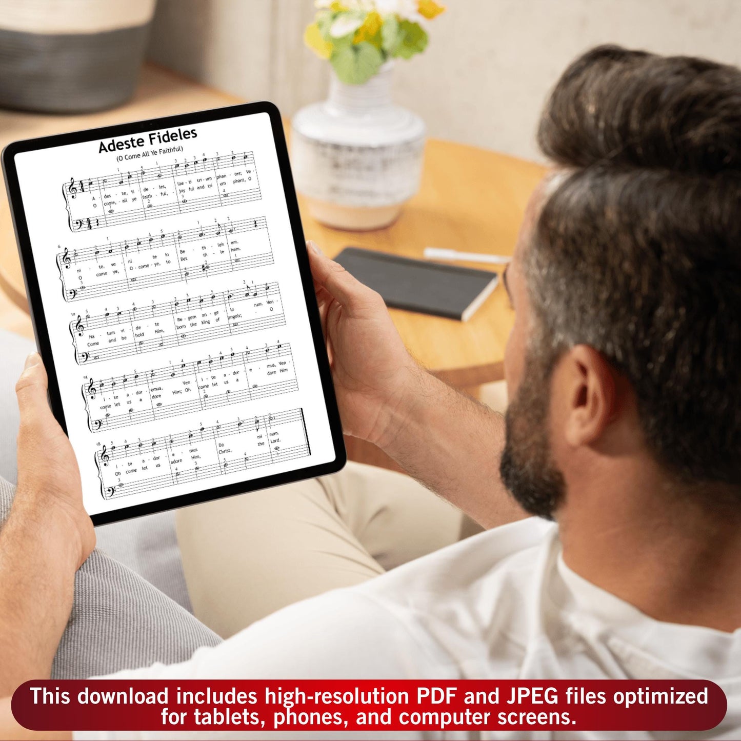Adeste Fideles (O Come All Ye Faithful) by John Francis Wade downloadable and simplified piano sheet music PDF provides a meaningful Christmas printable worksheet inspired by Christmas gifts 2025, including lyrics, finger numbers, note names and color notes ideal for beginner pianists.